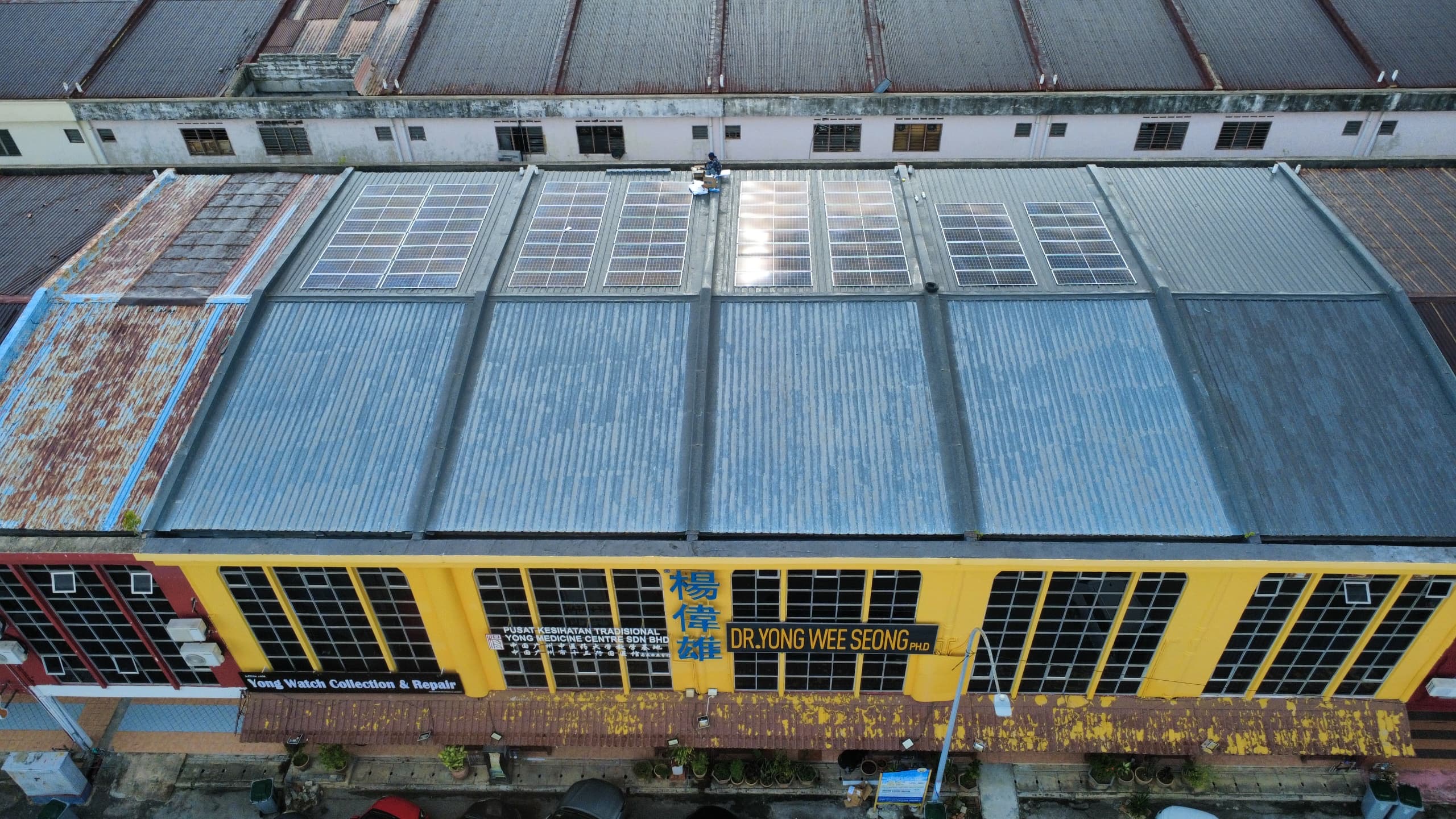 22 kWp Galaxy lightweight PV installation at a healthcare facility in Melaka